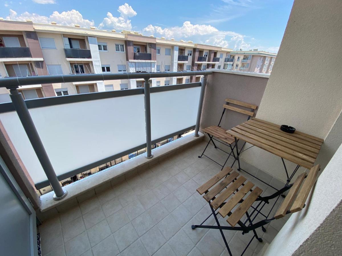 Fanky City Apartments Подгорица Екстериор снимка