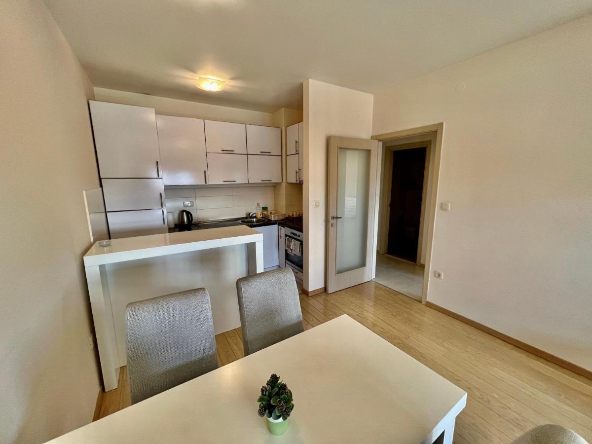 Fanky City Apartments Подгорица Екстериор снимка