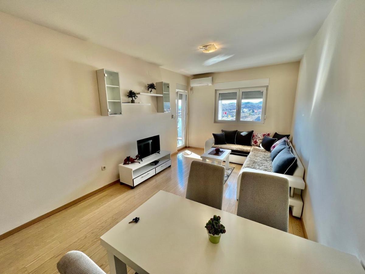 Fanky City Apartments Подгорица Екстериор снимка